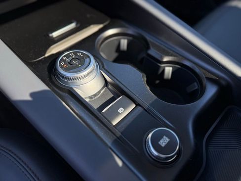 New 2025 Ford Explorer Active w/ Active Comfort Package image 22