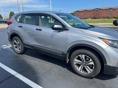 Used 2019 Honda CR-V LX image 2