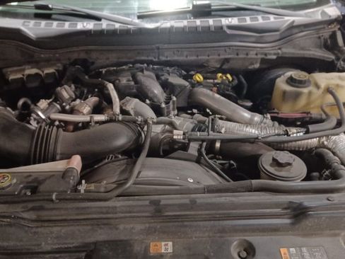 Used 2018 Ford F250 Lariat w/ Chrome Package image 9