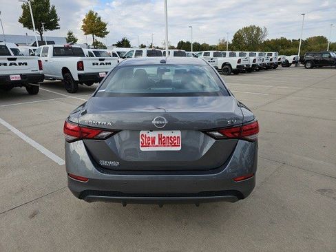 Used 2024 Nissan Sentra SV image 5