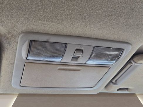 Used 2011 Nissan Frontier SV RWD image 27