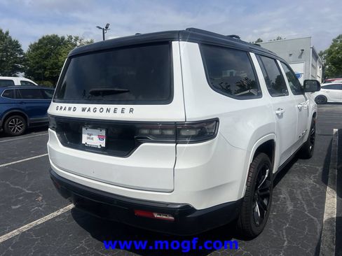 Used 2024 Jeep Grand Wagoneer Series II w/ Quick Order Packagew 28T AWD/4WD image 3