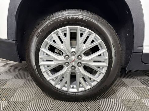 Used 2024 GMC Acadia Elevation image 16