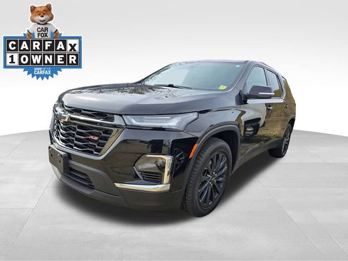 Used 2022 Chevrolet Traverse RS w/ LPO, Floor Liner Package image 7