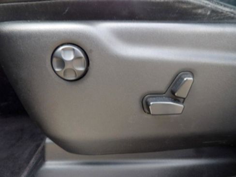 Used 2016 Jeep Grand Cherokee Limited image 50