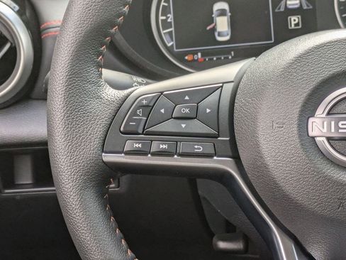 New 2025 Nissan Versa SR w/ Trunk Package image 32