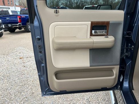 Used 2004 Ford F150 Lariat image 15