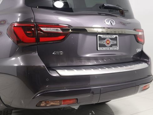 Used 2023 INFINITI QX80 Premium Select w/ All-Season Package image 23