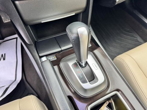 Used 2013 Honda Crosstour EX-L image 32