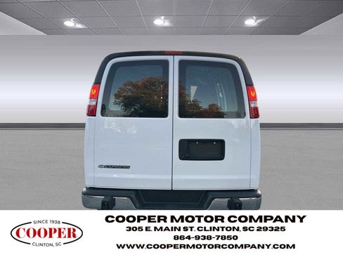 Used 2023 Chevrolet Express 2500 w/ Driver Convenience Package image 6