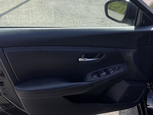Used 2024 Nissan Sentra SV FWD image 18
