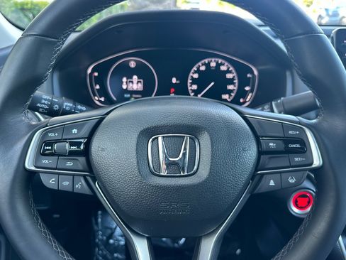 Used 2022 Honda Accord EX-L image 17