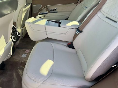 New 2026 Land Rover Range Rover SV AWD/4WD image 37