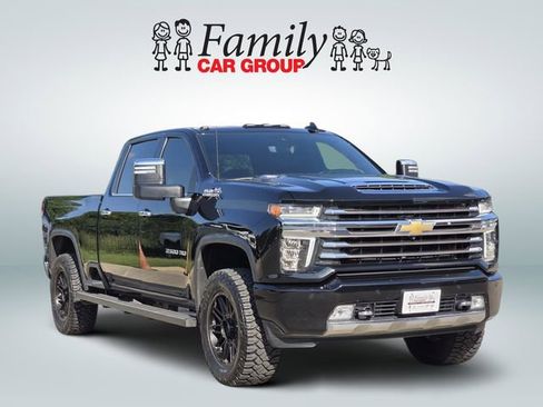 Used 2023 Chevrolet Silverado 2500 High Country w/ Z71 Off-Road Package AWD/4WD image 2