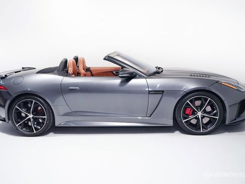 Used 2017 Jaguar F-TYPE SVR AWD/4WD image 4