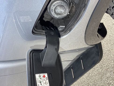 Used 2021 Ford Ranger Lariat w/ Equipment Group 501A High image 14