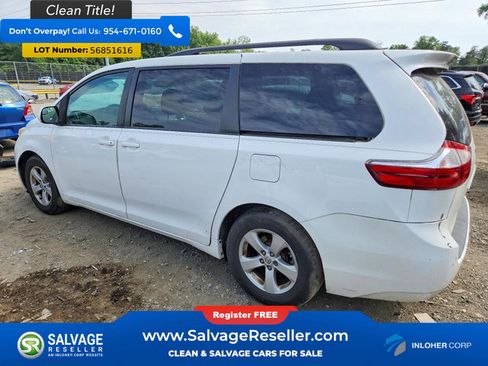 Used 2017 Toyota Sienna LE FWD image 3