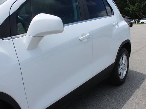 Used 2015 Chevrolet Trax LT w/ LT Plus Package FWD image 42