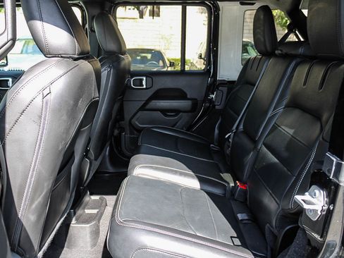 Used 2021 Jeep Wrangler Unlimited Sahara w/ Safety Group image 18