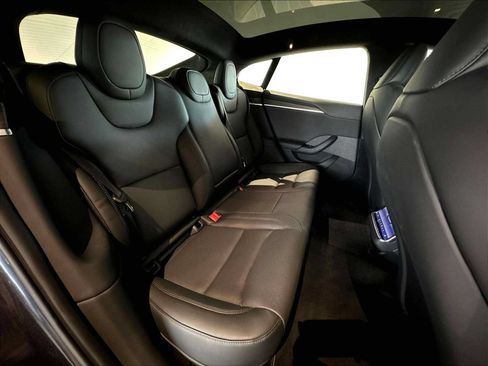 Used 2024 Tesla Model S AWD/4WD image 30
