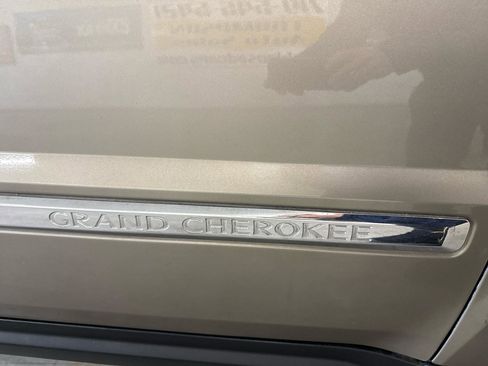 Used 2005 Jeep Grand Cherokee Limited image 80