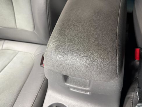 Used 2012 Hyundai Santa Fe SE image 39