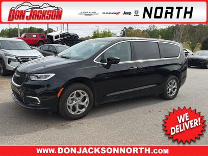 Used 2024 Chrysler Pacifica Limited