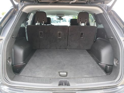 Used 2021 Chevrolet Blazer LT FWD image 16