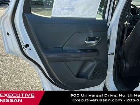 New 2025 Nissan Kicks SR w/ SR Premium Package image 22