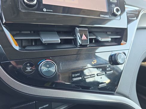 Used 2024 Toyota Camry LE w/ Convenience Package image 23