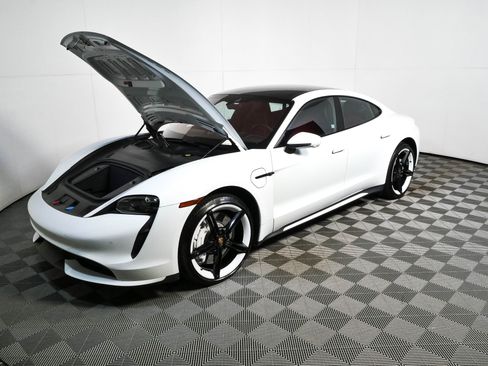 Certified 2021 Porsche Taycan Turbo w/ Premium Package AWD/4WD image 35