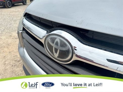 Used 2015 Toyota Highlander Limited Platinum image 34