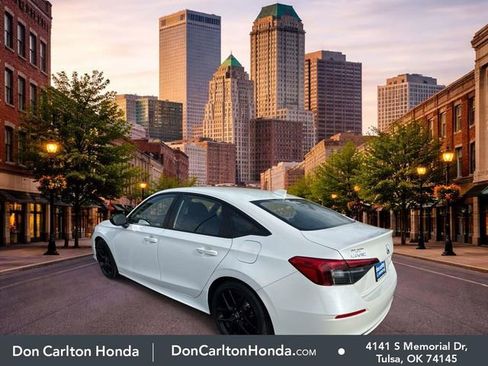 Used 2022 Honda Civic Sport image 8