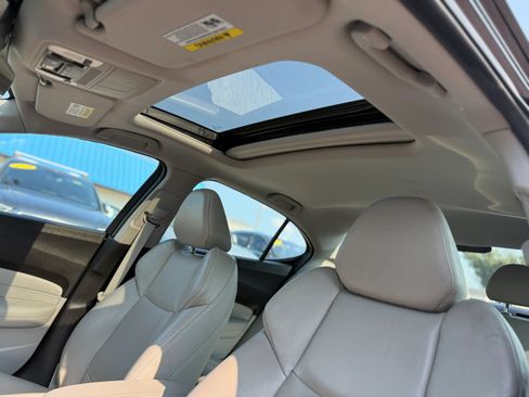 Used 2016 Acura TLX w/ Technology Package FWD image 20