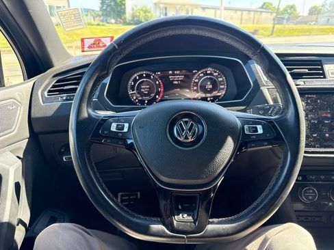 Used 2019 Volkswagen Tiguan SEL Premium R-Line AWD/4WD image 12