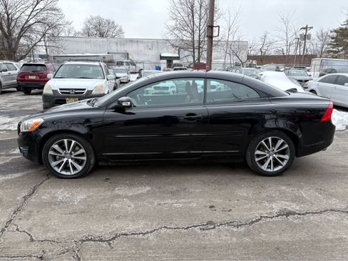 Used 2012 Volvo C70 T5 w/ Climate Pkg image 4