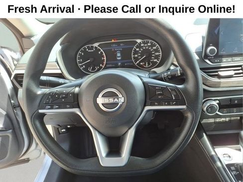 Used 2023 Nissan Altima 2.5 SV AWD/4WD image 15