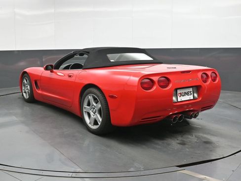 Used 1998 Chevrolet Corvette Convertible w/ Memory Pkg RWD image 8