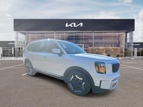New 2025 Kia Telluride EX image 2