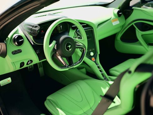 Used 2026 McLaren 750S Spider image 7