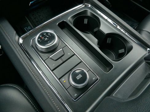 Certified 2024 Ford Expedition Max XLT image 27