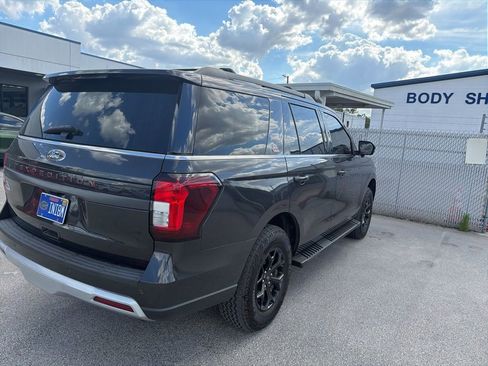 Used 2022 Ford Expedition Timberline image 5