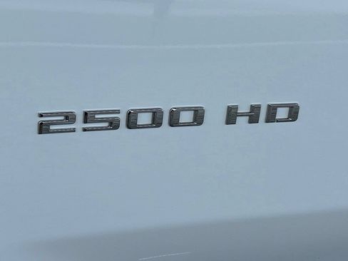 Used 2025 Chevrolet Silverado 2500 LT w/ Convenience Package AWD/4WD image 18