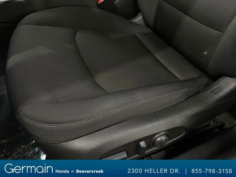 Used 2024 Chevrolet Malibu LT image 21