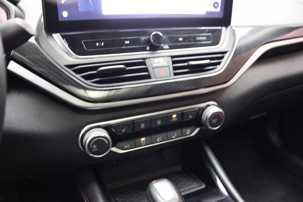Used 2023 Nissan Altima 2.5 SR w/ SR Premium Package FWD image 26