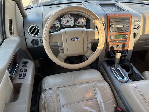 Used 2004 Ford F150 XLT image 9