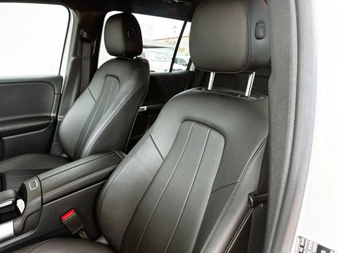 Used 2022 Mercedes-Benz GLB 250 4MATIC image 22