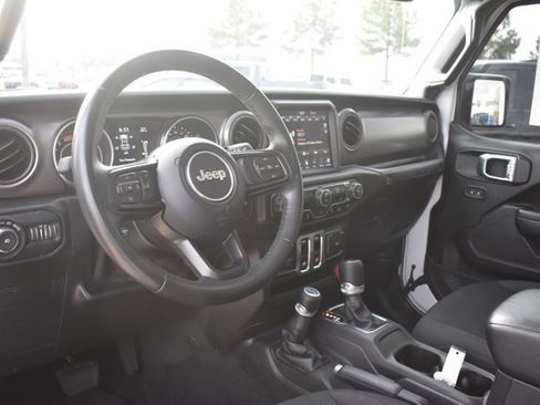 Used 2021 Jeep Wrangler Sport S image 16