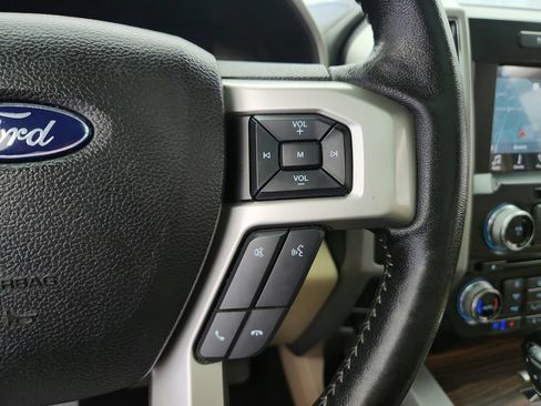 Used 2017 Ford F150 Lariat w/ Equipment Group 502A Luxury AWD/4WD image 25