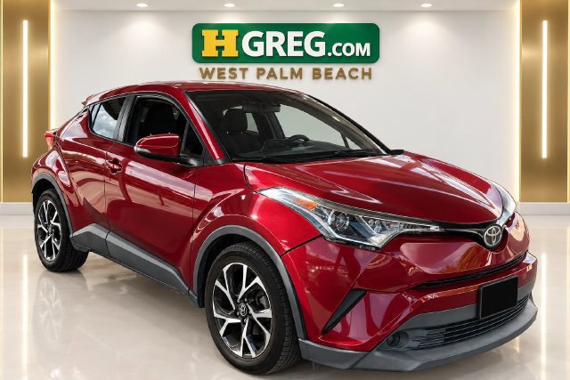 Used 2019 Toyota C-HR XLE FWD image 4
